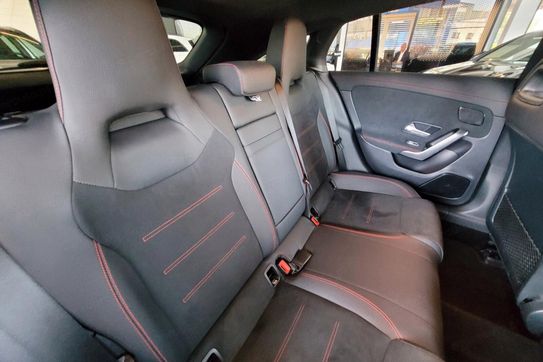 Mercedes CLA 200 AMG Line Shooting Brake