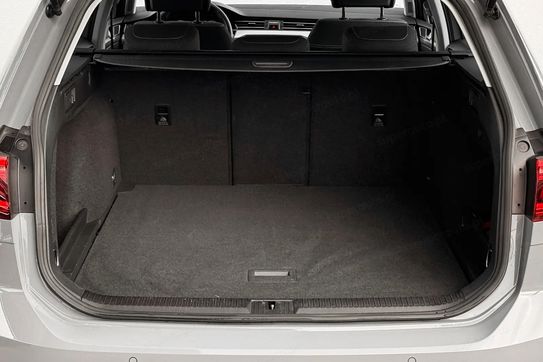 Volkswagen Passat 1.5 TSI Business DSG