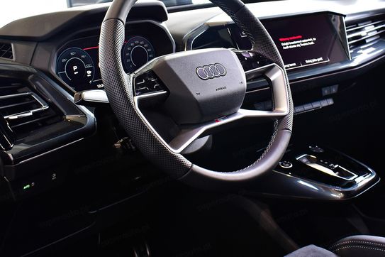 Audi Q4 e-tron 45 quattro S Line Sportback