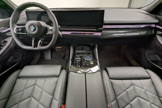 BMW Seria 5 Touring 520d xDrive M Sport