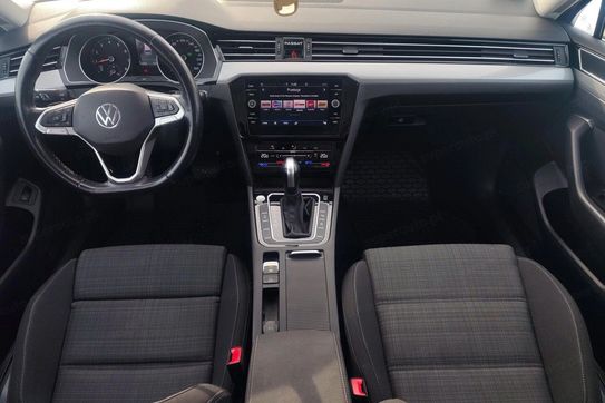 Volkswagen Passat 1.5 TSI Business DSG