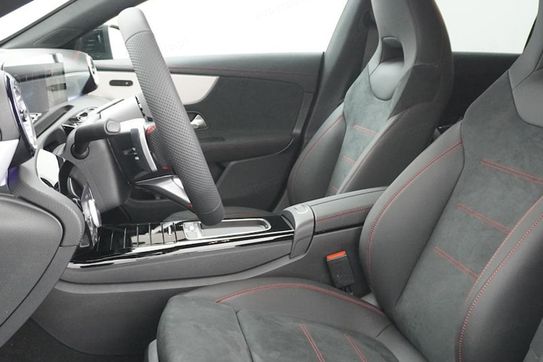 Mercedes CLA 200 AMG Line Shooting Brake
