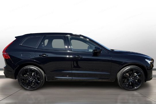 Volvo XC60 B5 B AWD Ultra Black Edition