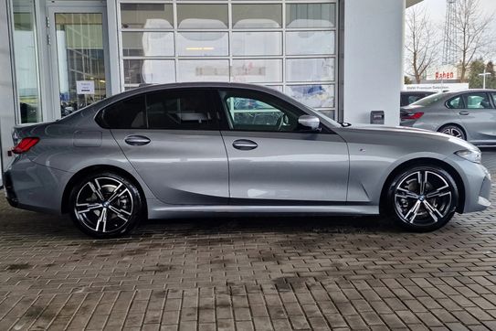 BMW Seria 3 318i M Sport aut