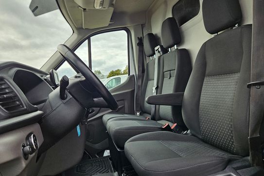 Ford Transit L4H3