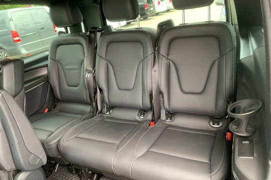 Mercedes V Klasa V300d Długi Avantgarde 4-Matic 9G-Tronic
