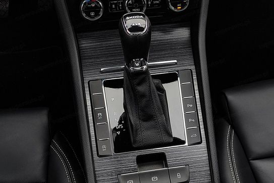 Skoda Superb 2.0 TDI SCR 4x4 Style DSG