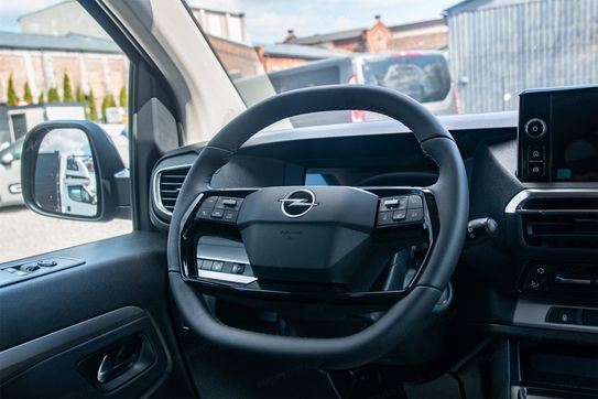 Opel Zafira Life Extra Long L2H1 Business AT8