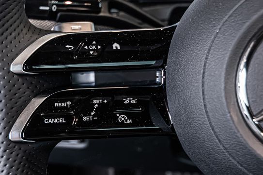 Mercedes CLE 300 4-Matic AMG Line