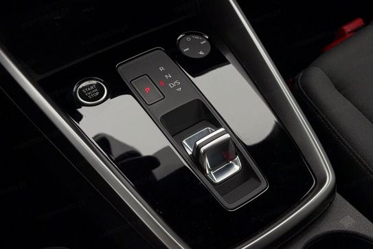 Audi A3 35 TFSI mHEV S tronic