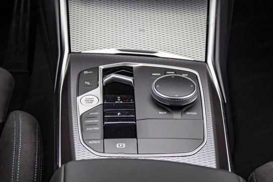 BMW Seria 3 330i xDrive M Sport