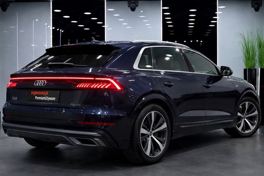 Audi Q8 55 TFSI quattro