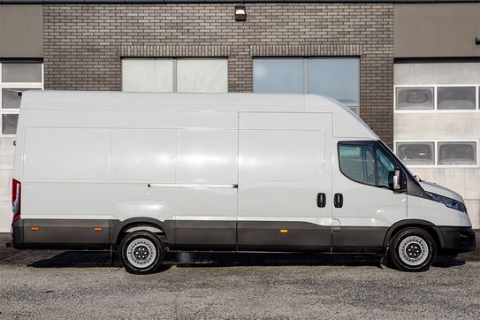 Iveco Daily 35S16 L4H3 18m3