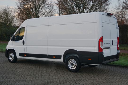 Peugeot Boxer Heavy L4H2 AT8