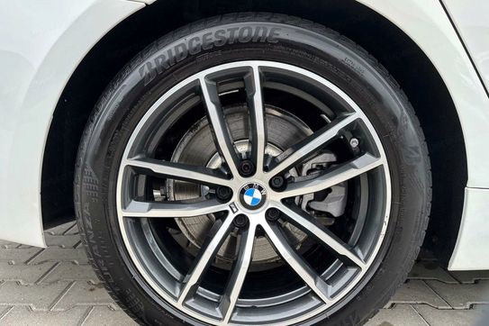 BMW Seria 5 518d M Sport