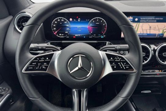 Mercedes GLA 200 Progressive