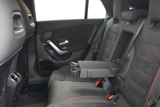 Mercedes CLA 200 AMG Line Shooting Brake