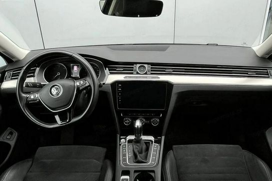 Volkswagen Passat 2.0 TDI 4Mot. Elegance DSG
