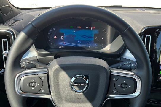 Volvo XC40 B3 Plus Dark