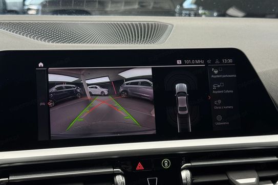 BMW Seria 3 318i aut