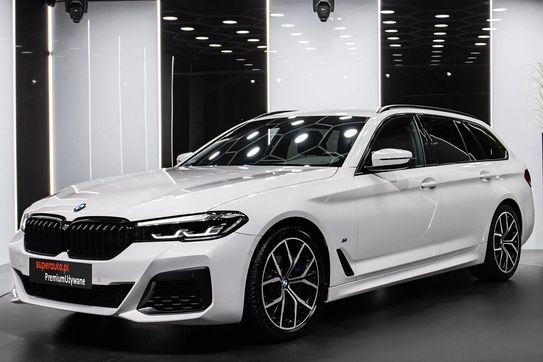 BMW Seria 5 Touring 520d xDrive M Sport