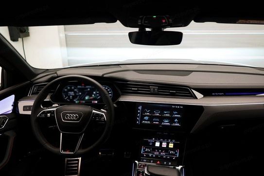 Audi Q8 SQ8 TFSI quattro Tiptronic