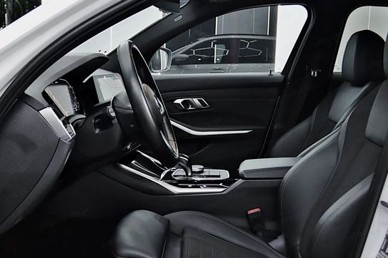 BMW Seria 3 320e PHEV xDrive M Sport aut