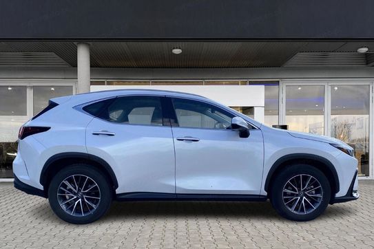 Lexus NX 350h Elegance 2WD