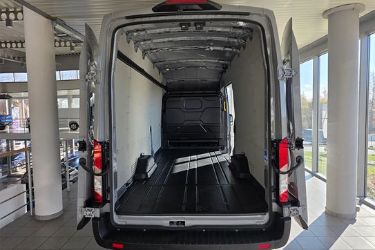 Ford Transit 350 L4H3 RWD Trend