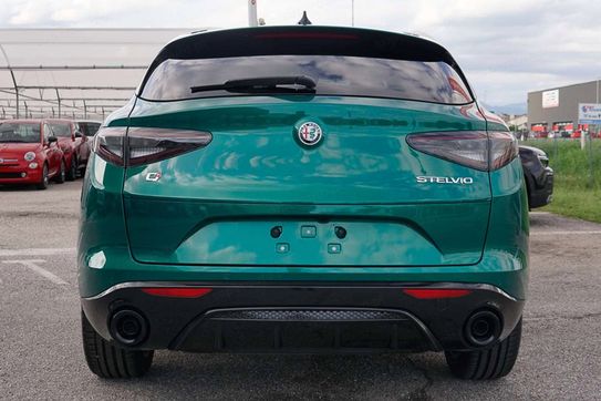Alfa Romeo Stelvio 2.0 Turbo Intensa Q4