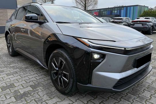 Toyota bZ4X Style EV