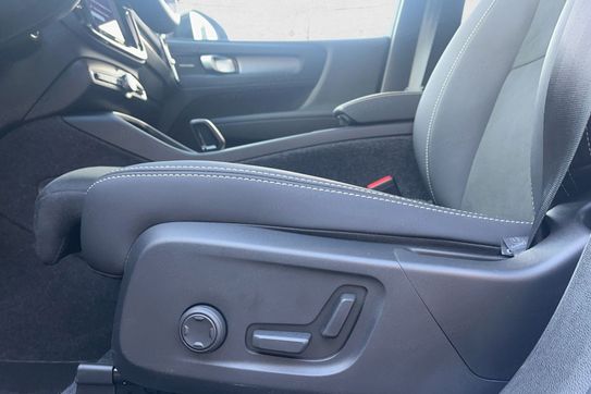 Volvo XC40 B3 Plus Dark aut
