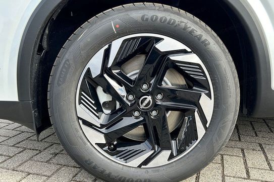 Nissan Qashqai N-Connecta Xtronic 1.3 DIG-T mHEV