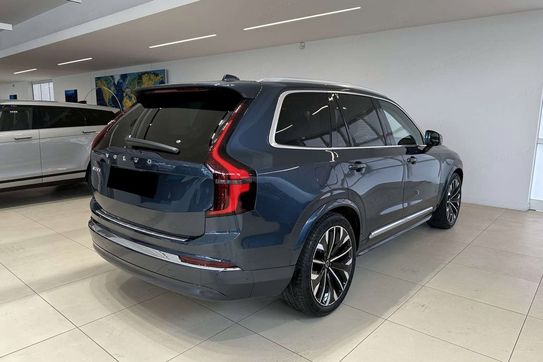 Volvo XC90 B5 AWD Ultra Bright
