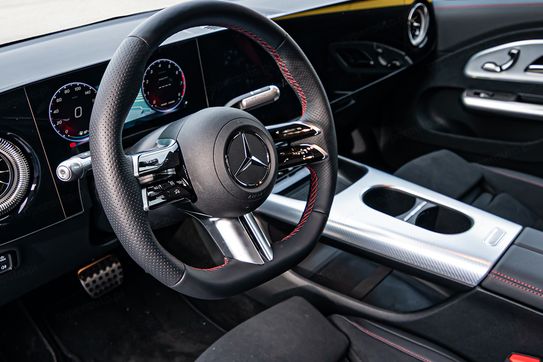 Mercedes CLA 220 4-Matic