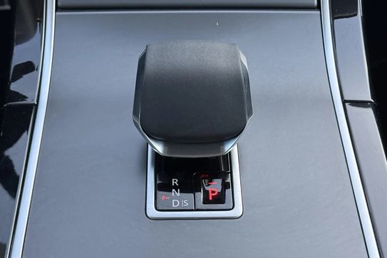 Land Rover Range Rover Velar P250 Dynamic SE