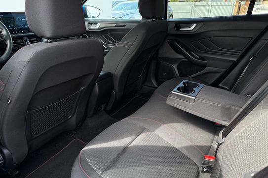 Ford Focus 1.0 EcoBoost ST-Line X