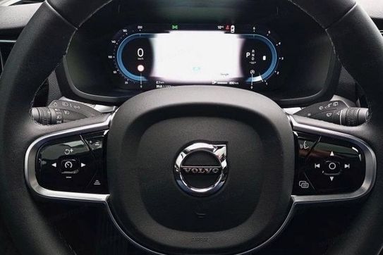 Volvo V60 B4 D R-Design