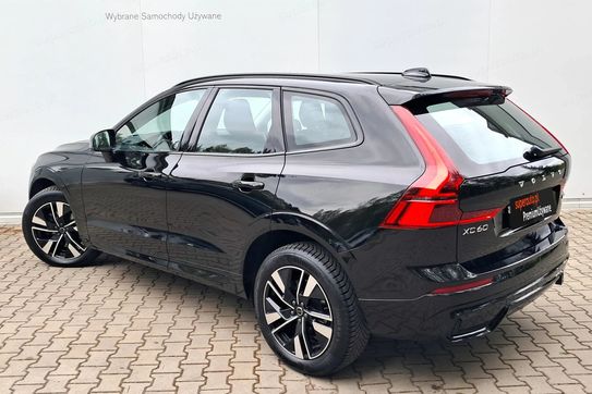 Volvo XC60 B5 B AWD Plus Dark