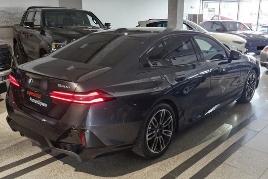 BMW Seria 5 520d xDrive M Sport