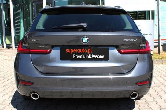 BMW Seria 3 Touring 320d Sport Line