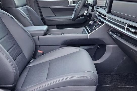 Hyundai Santa Fe 1.6 T-GDI HEV Platinum 4WD aut 5os.