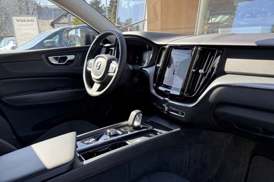 Volvo XC60 B4 D AWD Momentum