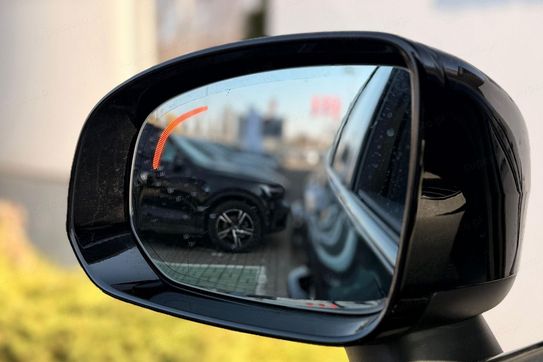 Volvo XC60 B5 B AWD Plus Dark aut