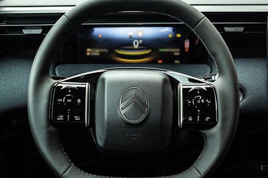 Citroen C5 Aircross Plus eDCT6 1.2 mHEV