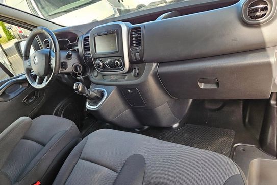 Renault Trafic L1H1 Zabudowa warsztatowa