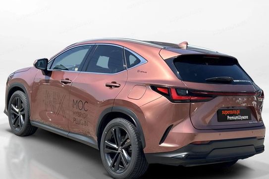 Lexus NX 450h+ AWD