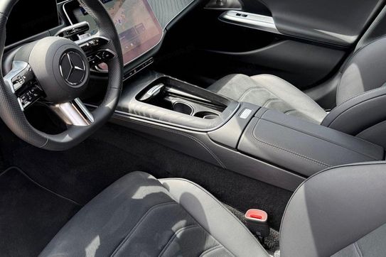 Mercedes Klasa E 220 d 4-Matic AMG
