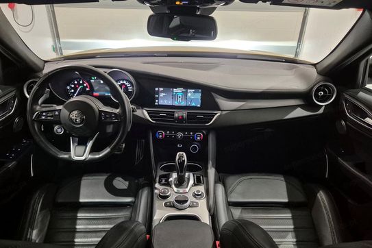Alfa Romeo Giulia 2.0 Turbo Veloce Q4 aut