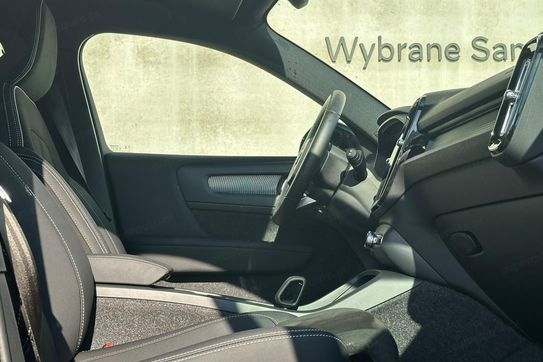 Volvo XC40 B3 Plus Dark